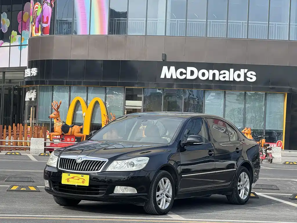 Skoda Octavia 2013 — фото 1