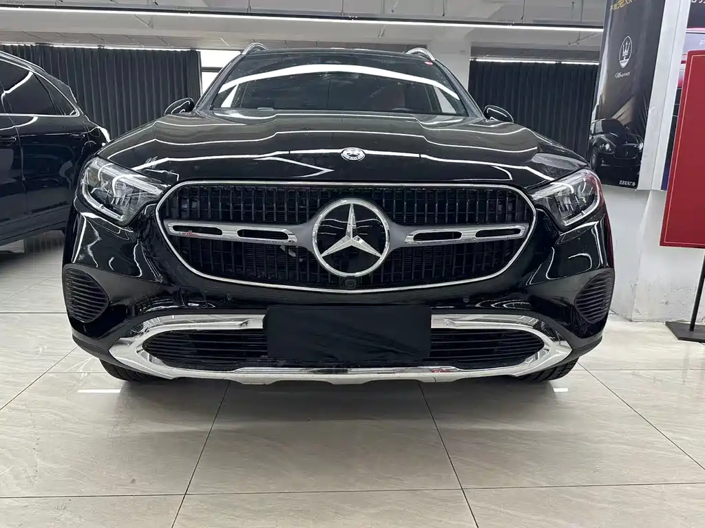 Mercedes-Benz GLC 2023