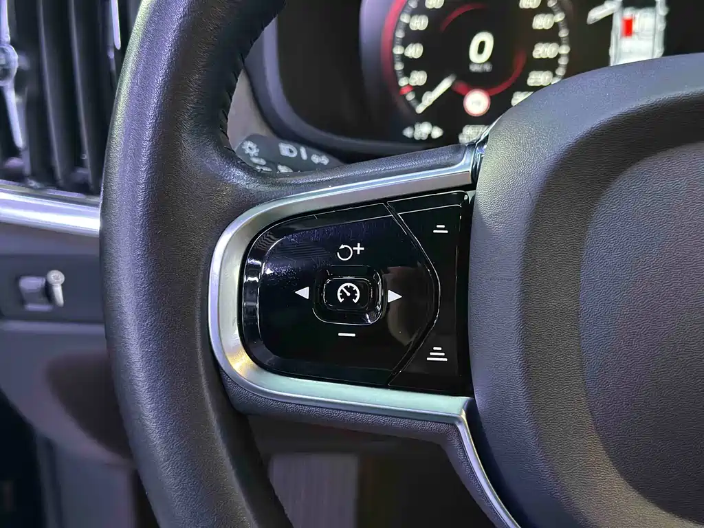 Volvo S90 2021 — фото 15