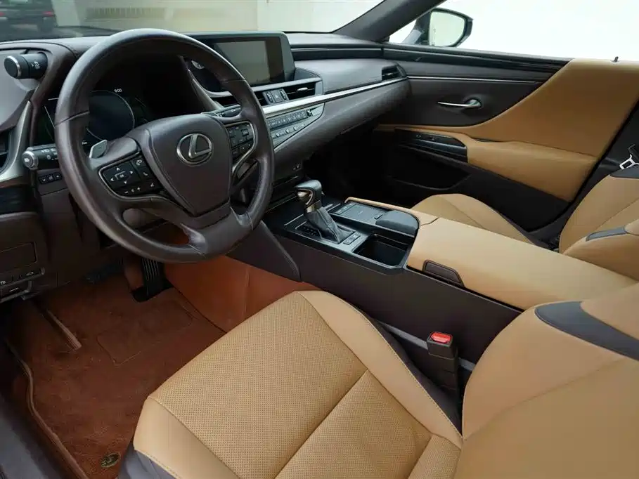 Lexus ES 2021 — фото 10