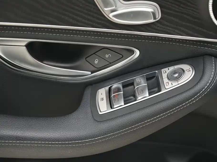 Mercedes-Benz C-Class 2019 — фото 26