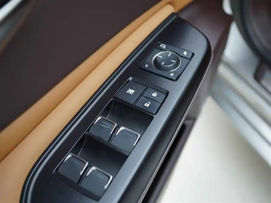 Lexus ES 2021 — фото 11