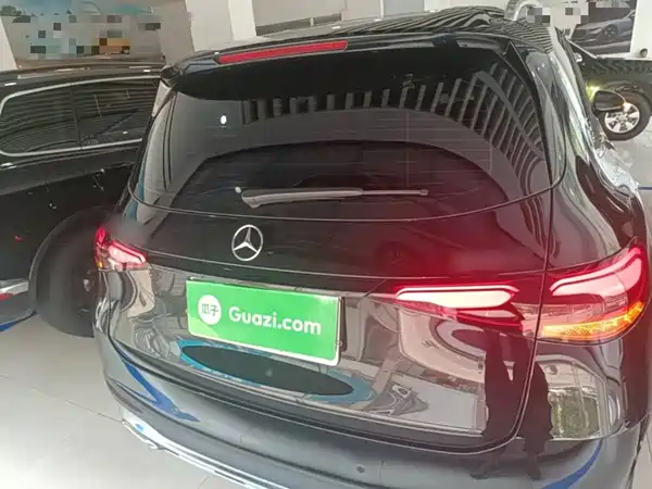 Mercedes-Benz GLC 2023