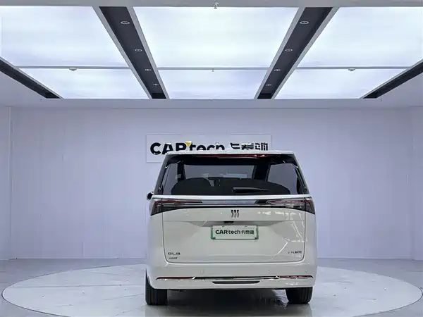 Buick GL8 New Energy 2025