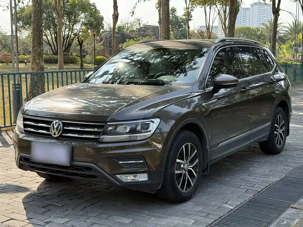 Volkswagen Tiguan L 2018 — фото 2