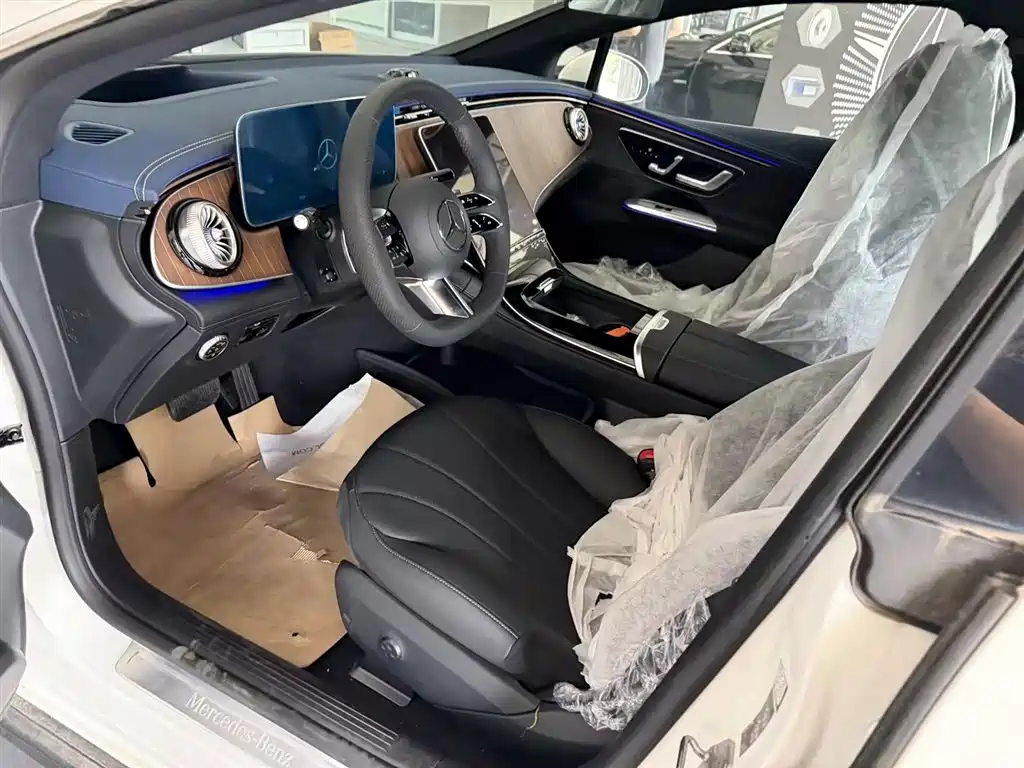 Mercedes-Benz EQE 2025