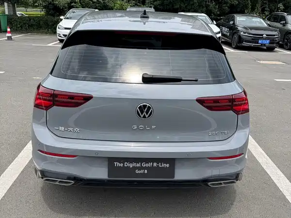 Volkswagen Golf 2022