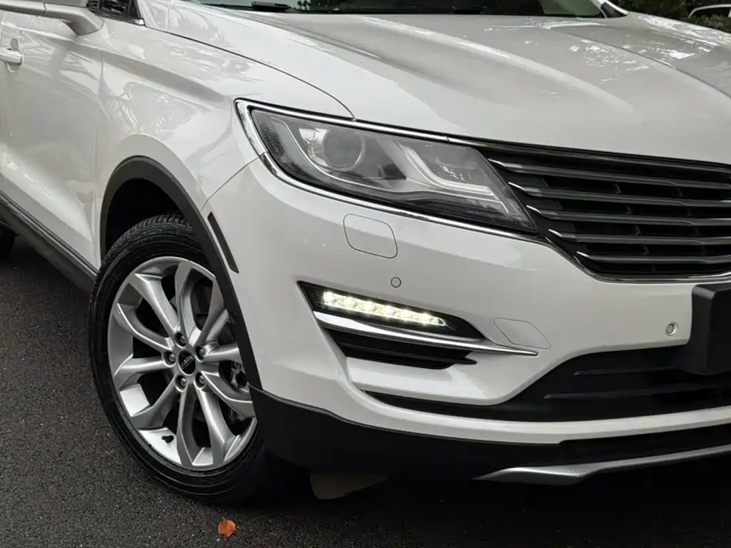 Lincoln MKC 2017 — фото 18