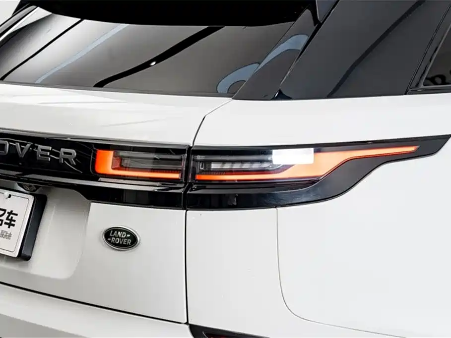 Land Rover Velar 2024 — фото 9