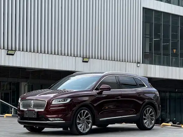 Lincoln Nautilus 2021