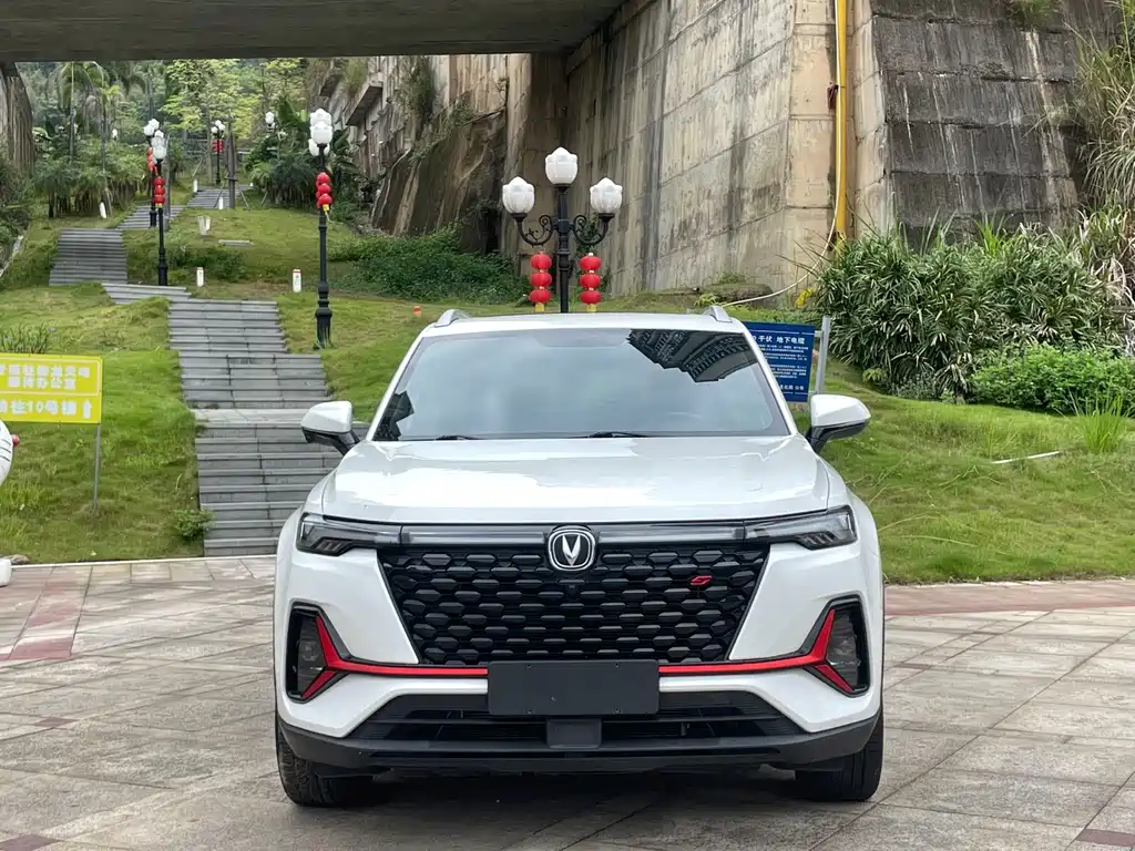 Changan CS35PLUS 2022 — фото 2