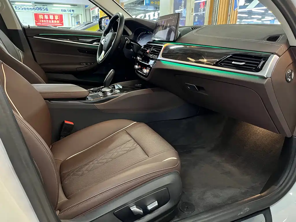 BMW 5 Series 2024 — фото 14