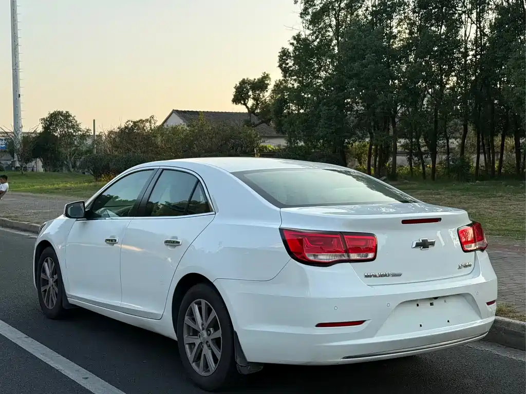 Chevrolet Malibu 2017 — фото 5