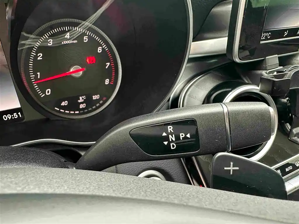 Mercedes-Benz C-Class 2018 — фото 18