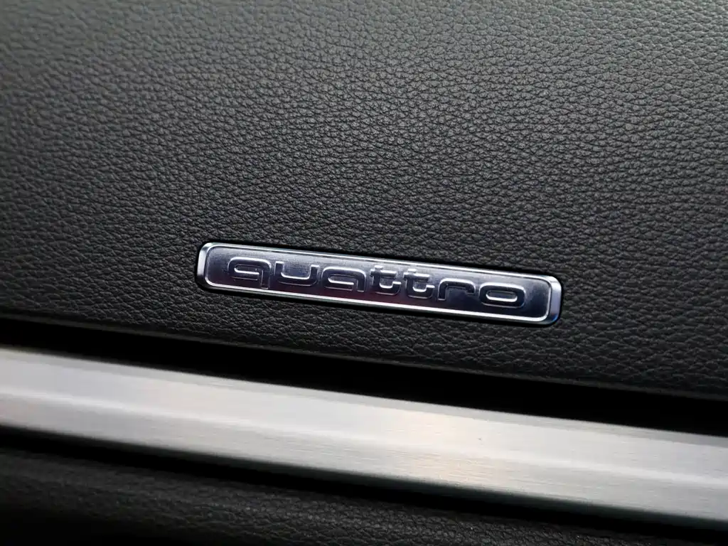 Audi S3 2019 — фото 14