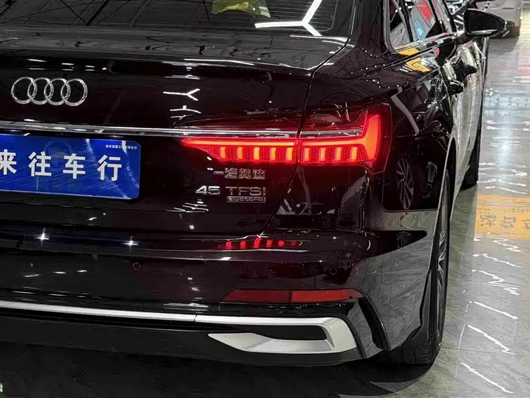 Audi A6L 2023 — фото 21