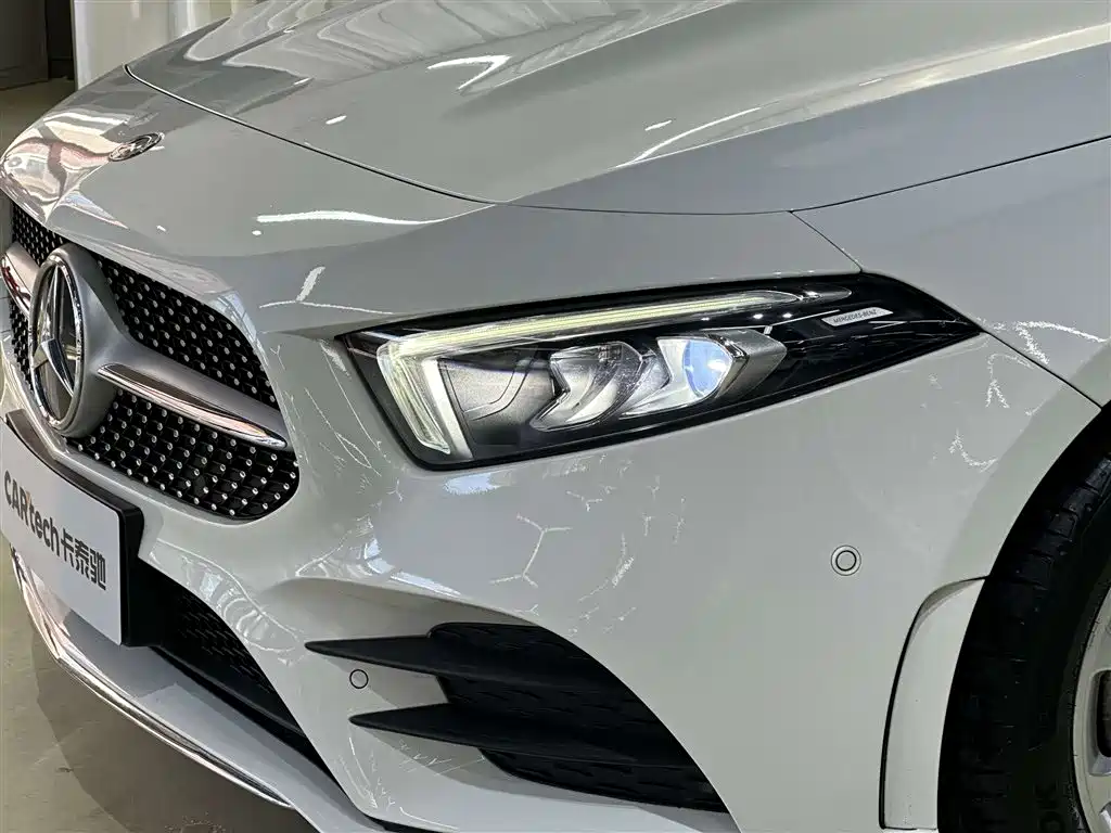 Mercedes-Benz A-Class 2019 — фото 11