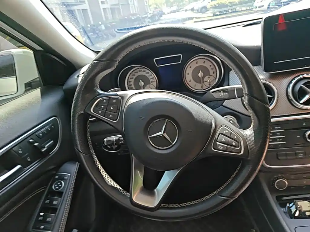 Mercedes-Benz GLA 2017 — фото 3