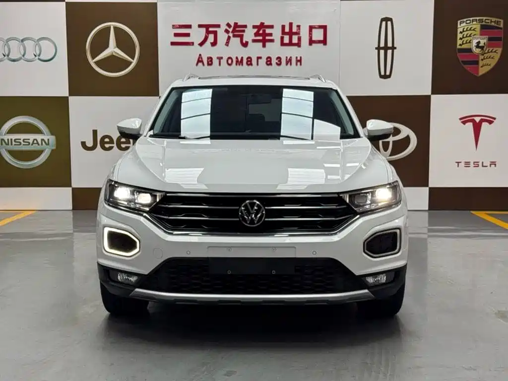 Volkswagen T-Roc 2023 — фото 2