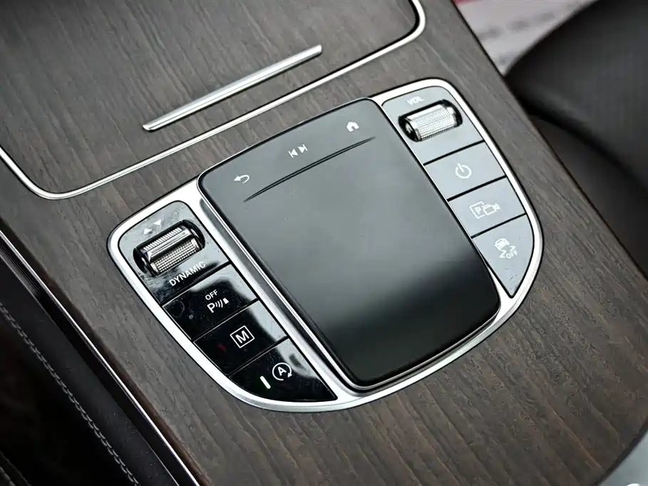 Mercedes-Benz GLC 2021 — фото 17
