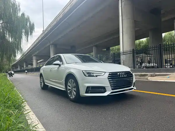 Audi A4L 2019