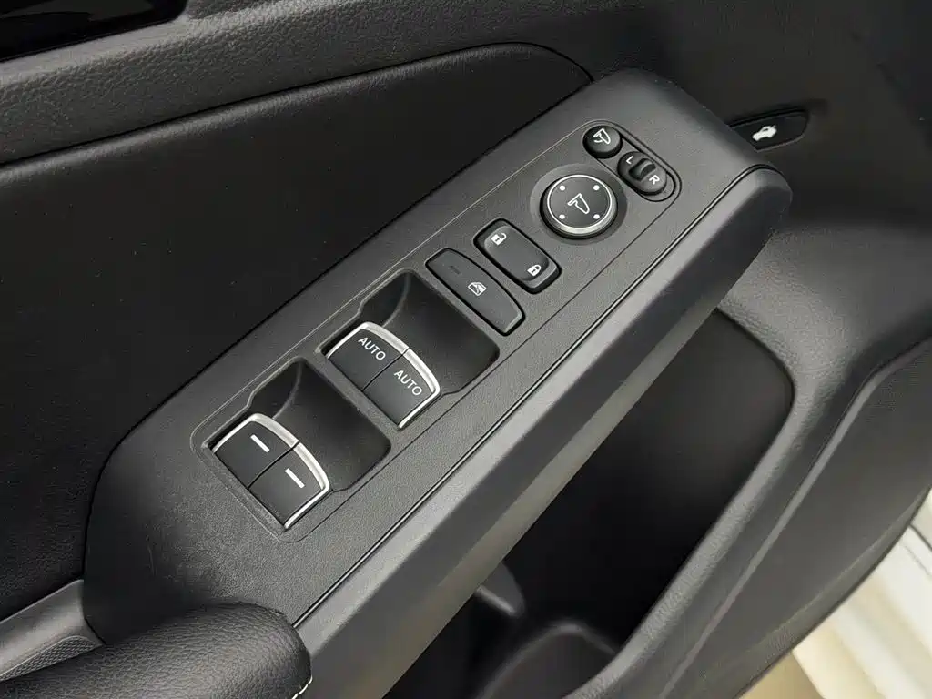 Honda Civic 2023 — фото 22