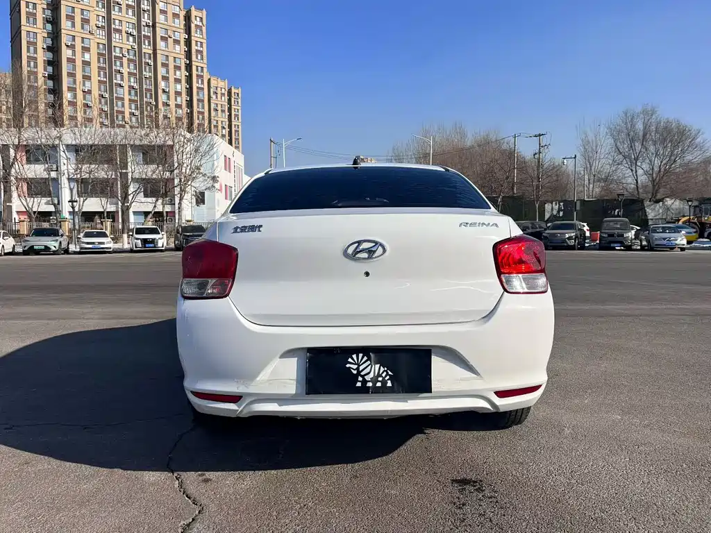 Hyundai Verna 2019 — фото 8