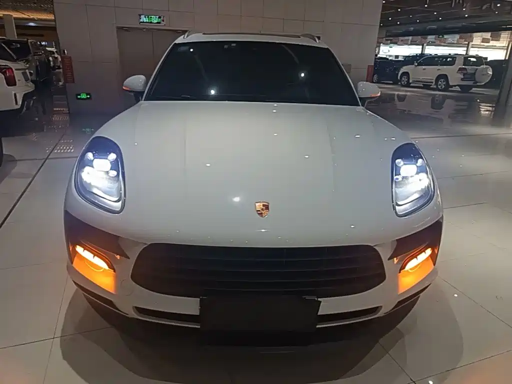 Porsche Macan 2019 — фото 3