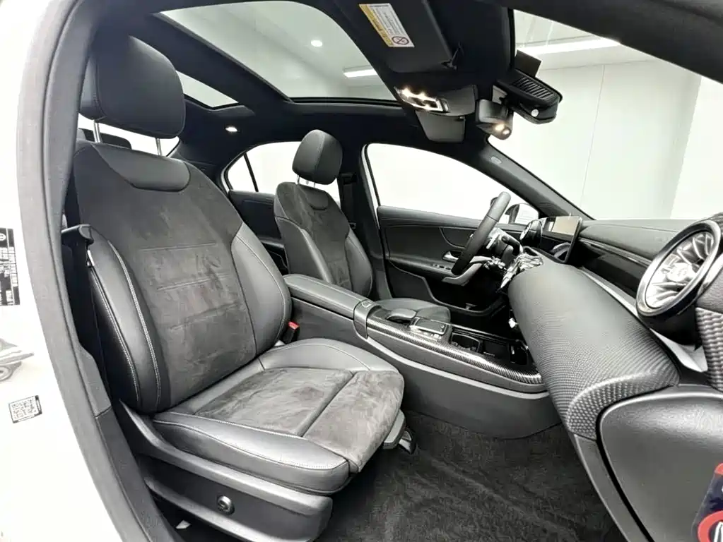 Mercedes-Benz A-Class 2020 — фото 7