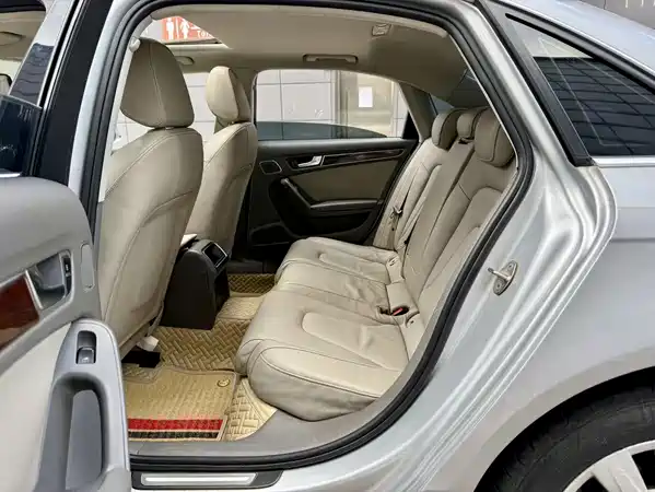 Audi A4L 2012