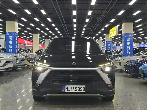 NIO ES8 2020