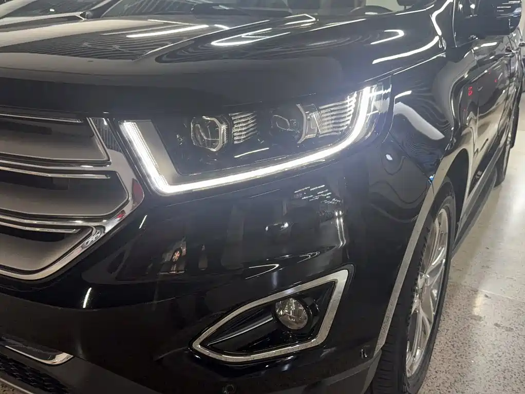Ford Edge 2018 — фото 14
