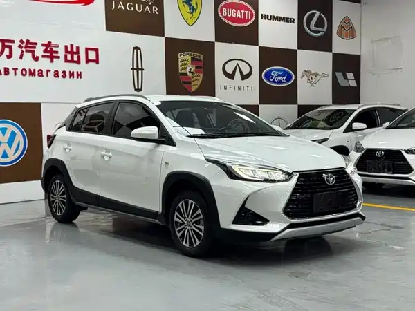 Toyota Yaris L 2023