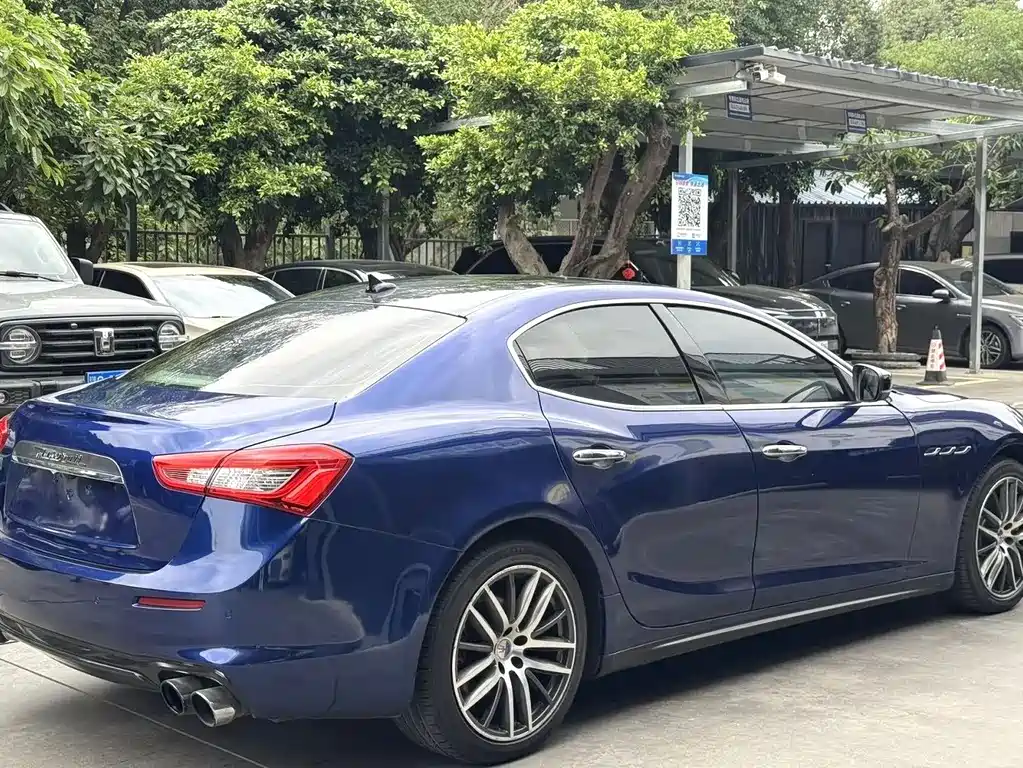 Maserati Ghibli 2017 — фото 9