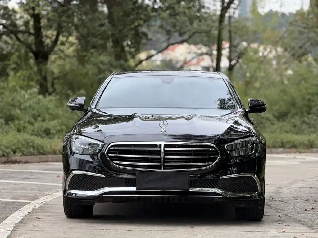 Mercedes-Benz E-Class 2022 — фото 5
