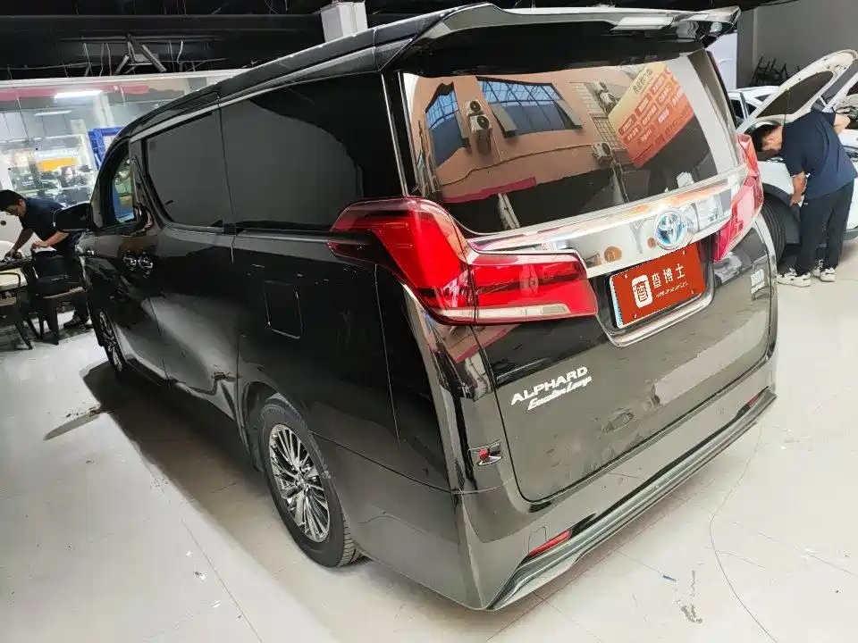 Toyota Alphard 2021 — фото 4
