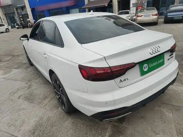 Audi A4L 2023