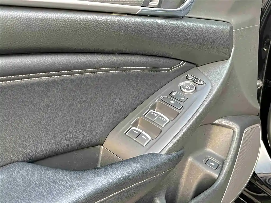 Honda Accord 2019 — фото 21