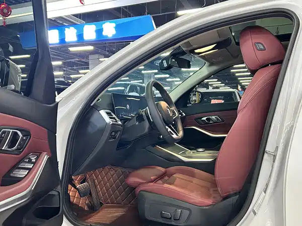 BMW 3 Series 2025