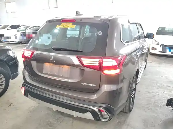 Mitsubishi Outlander 2017