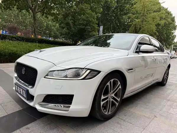 Jaguar XFL 2017