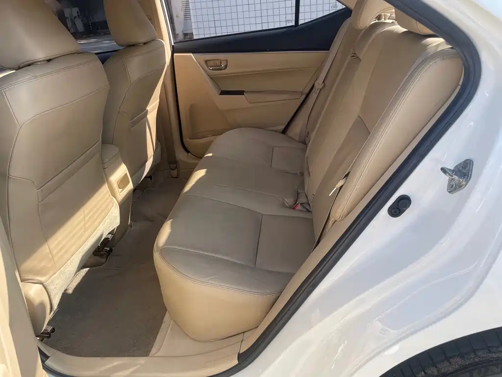 Toyota Corolla 2015