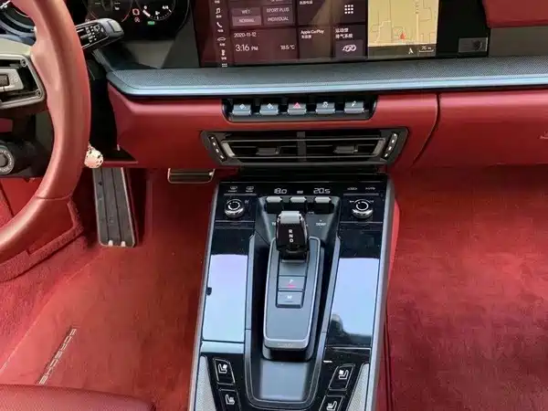 Porsche 911 2020