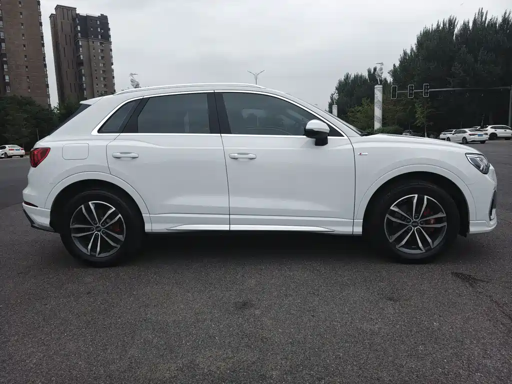 Audi Q3 2022