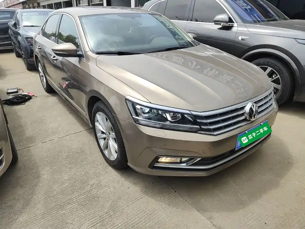 Volkswagen Passat 2017 — фото 22