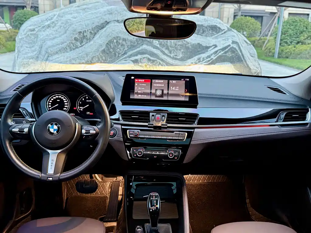 BMW X2 2023 — фото 8