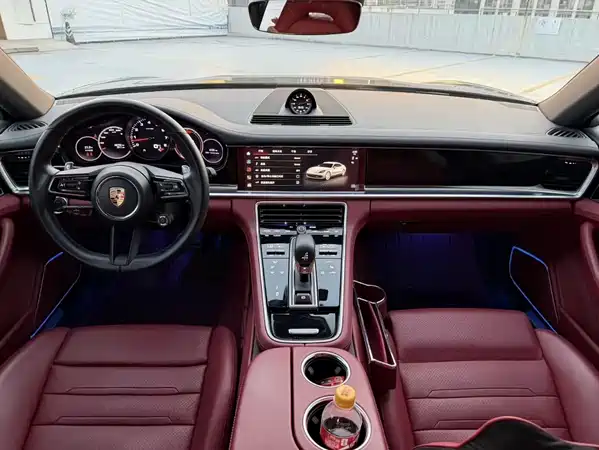 Porsche Panamera 2022