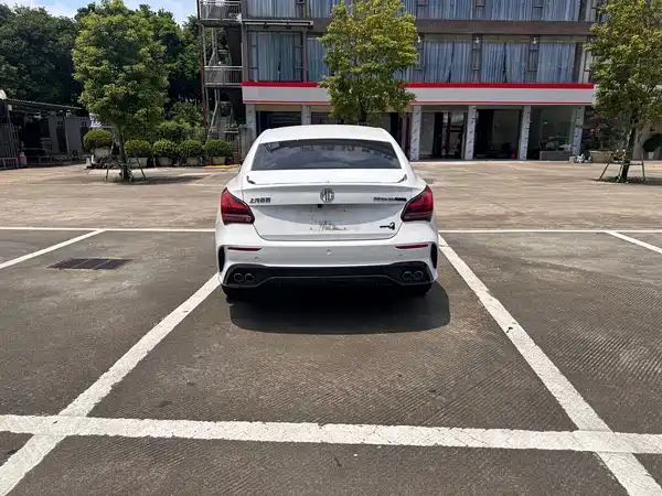 MG MG5 Scorpio 2023