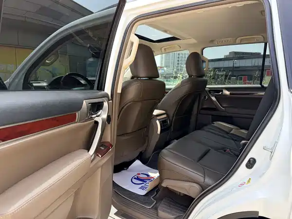 Lexus GX 2012