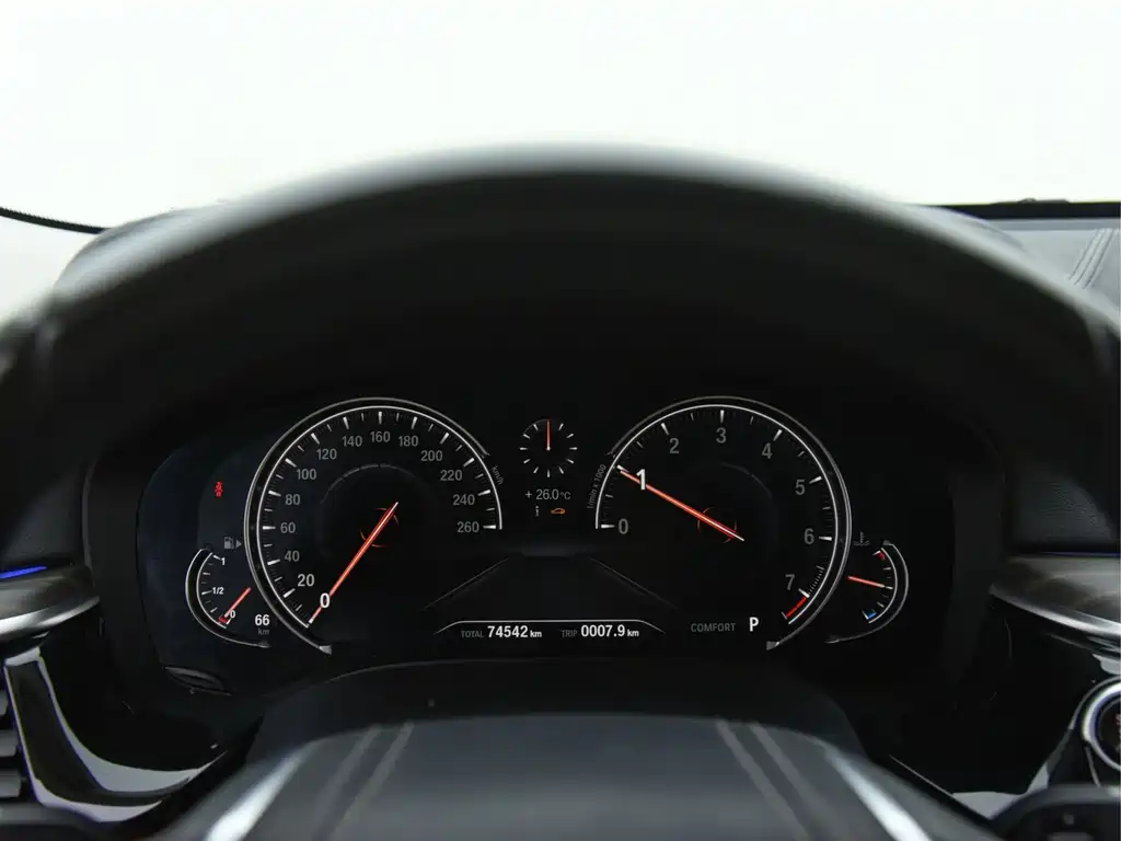 BMW 6 Series GT 2018 — фото 30